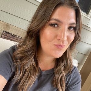 Meet your Posher, Janelle